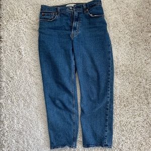 ABERCROMBIE & FITCH Ankle Straight High Rise Jean